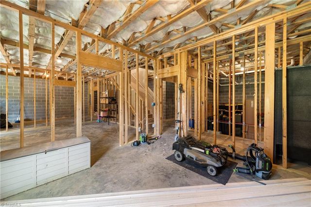 2748 Bartlett Lane, Clemmons, NC 27012
