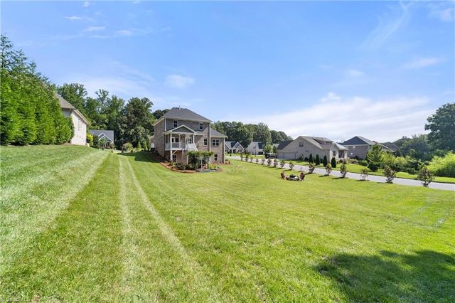 2748 Bartlett Lane, Clemmons, NC 27012