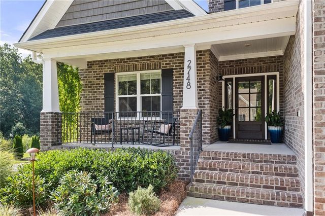 2748 Bartlett Lane, Clemmons, NC 27012