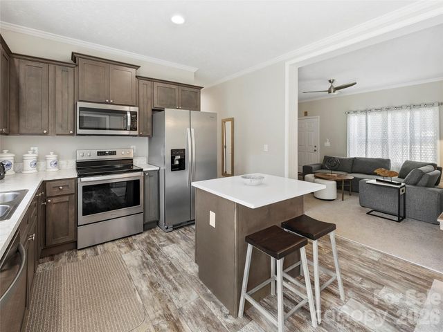 64 Drexel Road, Hendersonville, NC 28739