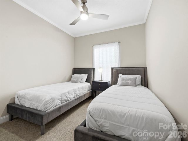 64 Drexel Road, Hendersonville, NC 28739