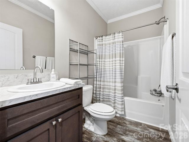 64 Drexel Road, Hendersonville, NC 28739