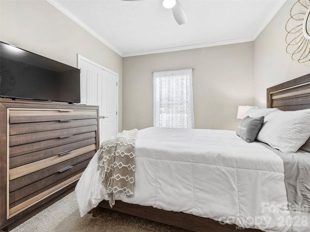 64 Drexel Road, Hendersonville, NC 28739