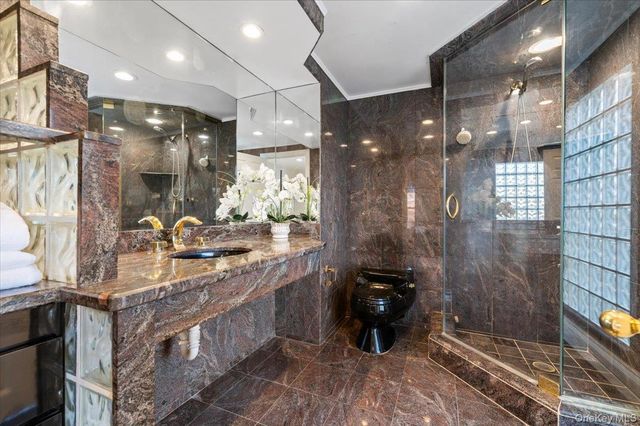 68 A Carlton Avenue, Port Washington, NY 11050