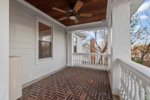 68 A Carlton Avenue, Port Washington, NY 11050