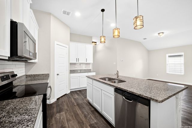 5407 Pearl Vly, San Antonio, TX 78242