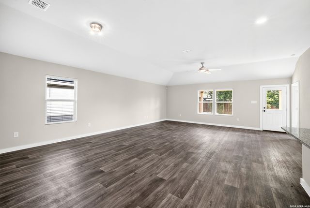 5407 Pearl Vly, San Antonio, TX 78242