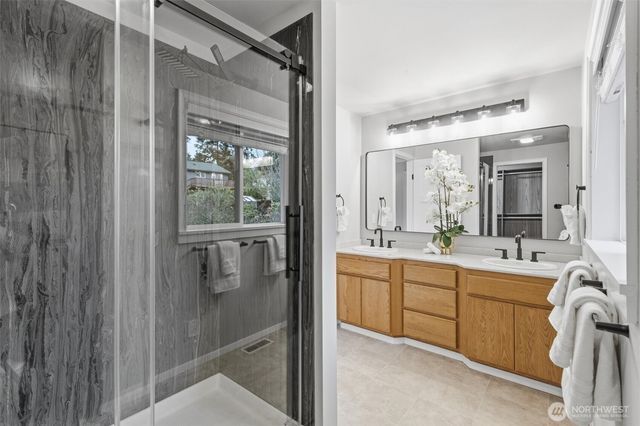 320 NW 110th Street, Seattle, WA 98177