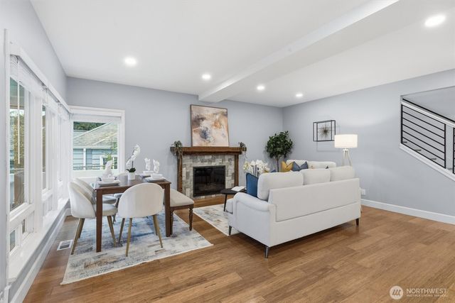 320 NW 110th Street, Seattle, WA 98177