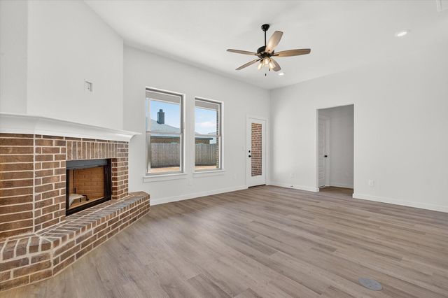 809 E 30th Street, Wolfforth, TX 79382