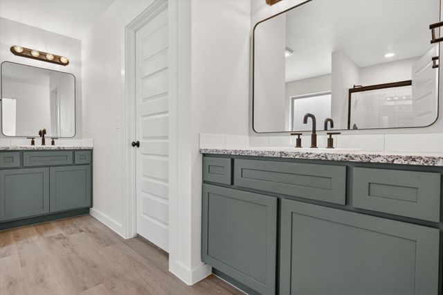 809 E 30th Street, Wolfforth, TX 79382