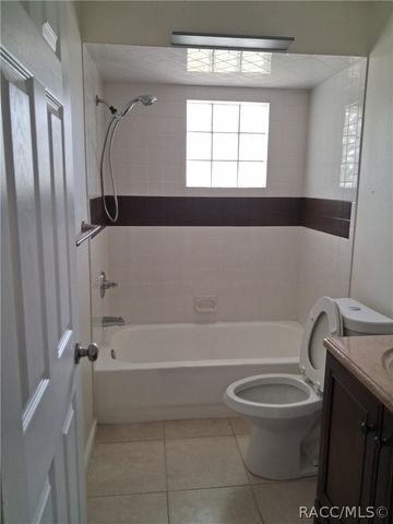 2854 W Castania Drive, Citrus Springs, FL 34434