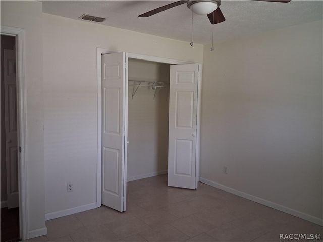 2854 W Castania Drive, Citrus Springs, FL 34434