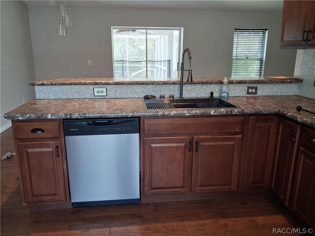 2854 W Castania Drive, Citrus Springs, FL 34434