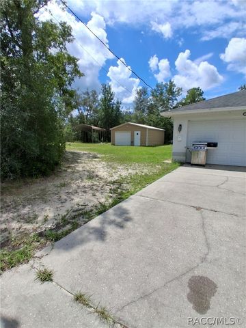 2854 W Castania Drive, Citrus Springs, FL 34434