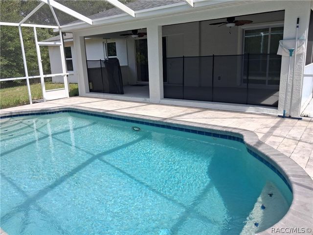 2854 W Castania Drive, Citrus Springs, FL 34434