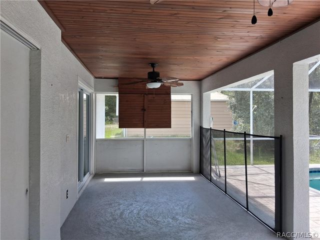 2854 W Castania Drive, Citrus Springs, FL 34434