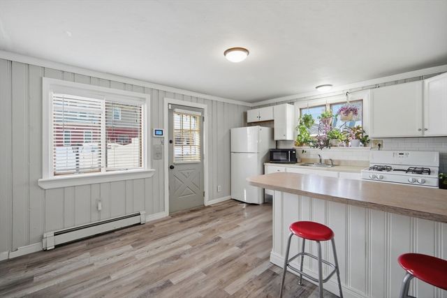 77 Locust Street, Holyoke, MA 01040