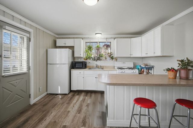 77 Locust Street, Holyoke, MA 01040