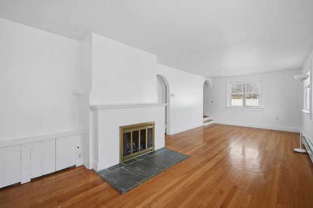 77 Locust Street, Holyoke, MA 01040