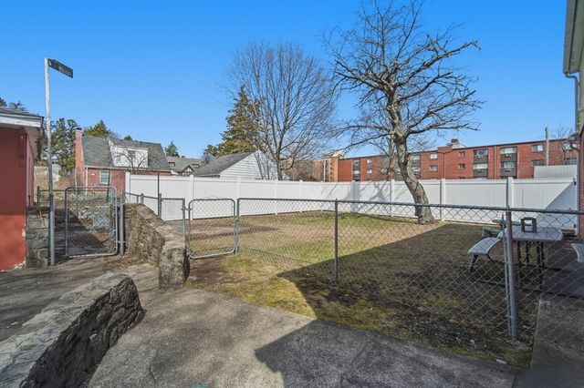 77 Locust Street, Holyoke, MA 01040