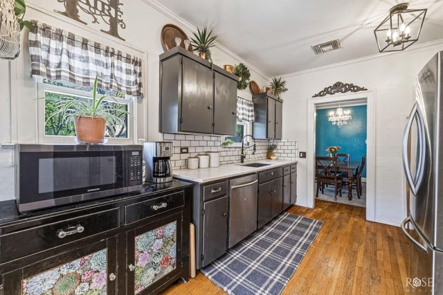 222 N Monroe Street, San Angelo, TX 76901