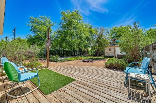 222 N Monroe Street, San Angelo, TX 76901