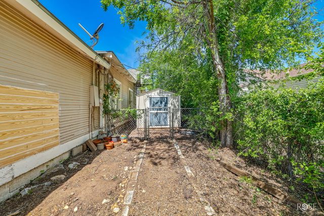 222 N Monroe Street, San Angelo, TX 76901
