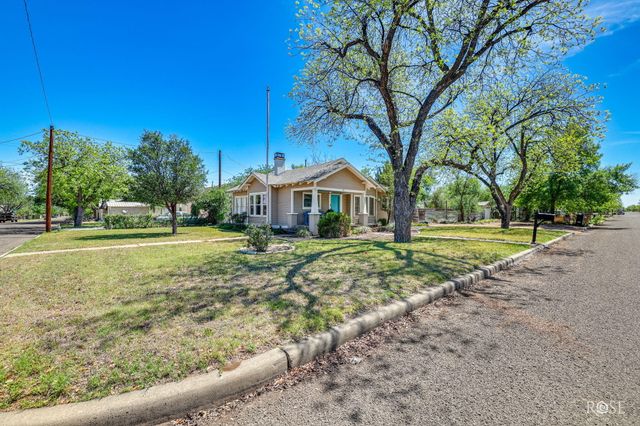222 N Monroe Street, San Angelo, TX 76901