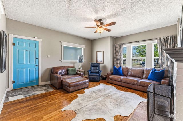 222 N Monroe Street, San Angelo, TX 76901