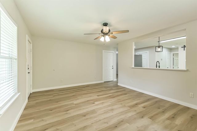 1799 League Line Road 5, Conroe, TX 77304