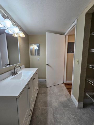 1401 Village Boulevard 413, West Palm Beach, FL 33409