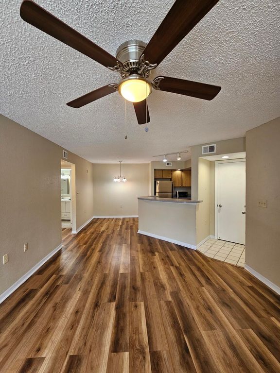 1401 Village Boulevard 413, West Palm Beach, FL 33409