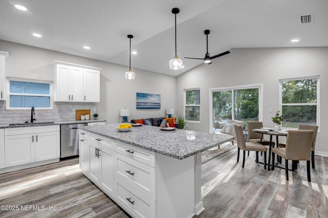 85 DELMONTE Street, Baldwin, FL 32234