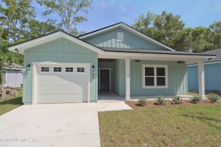 85 DELMONTE Street, Baldwin, FL 32234