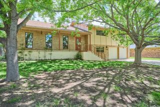 1702 Susan Drive, Kerrville, TX 78028