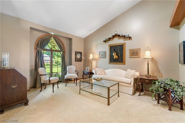 1938 Fairway Drive, Uniontown, OH 44685