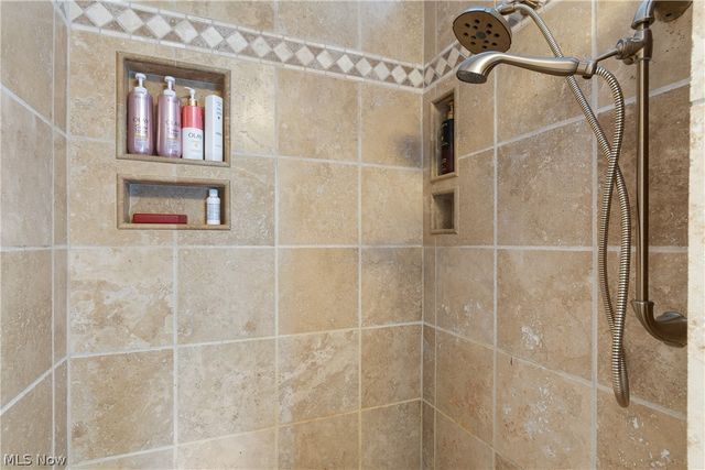 1938 Fairway Drive, Uniontown, OH 44685