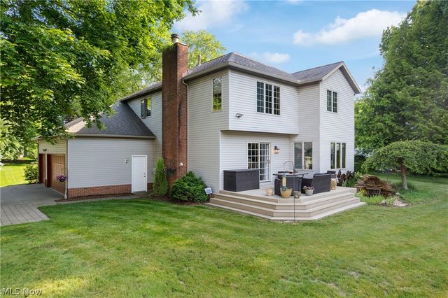 1938 Fairway Drive, Uniontown, OH 44685