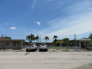 60 W 11th St, Hialeah, FL 33010