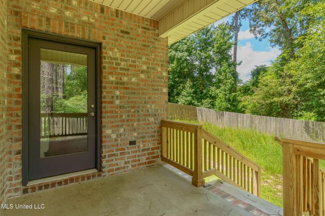46 Canal Drive, Hattiesburg, MS 39402