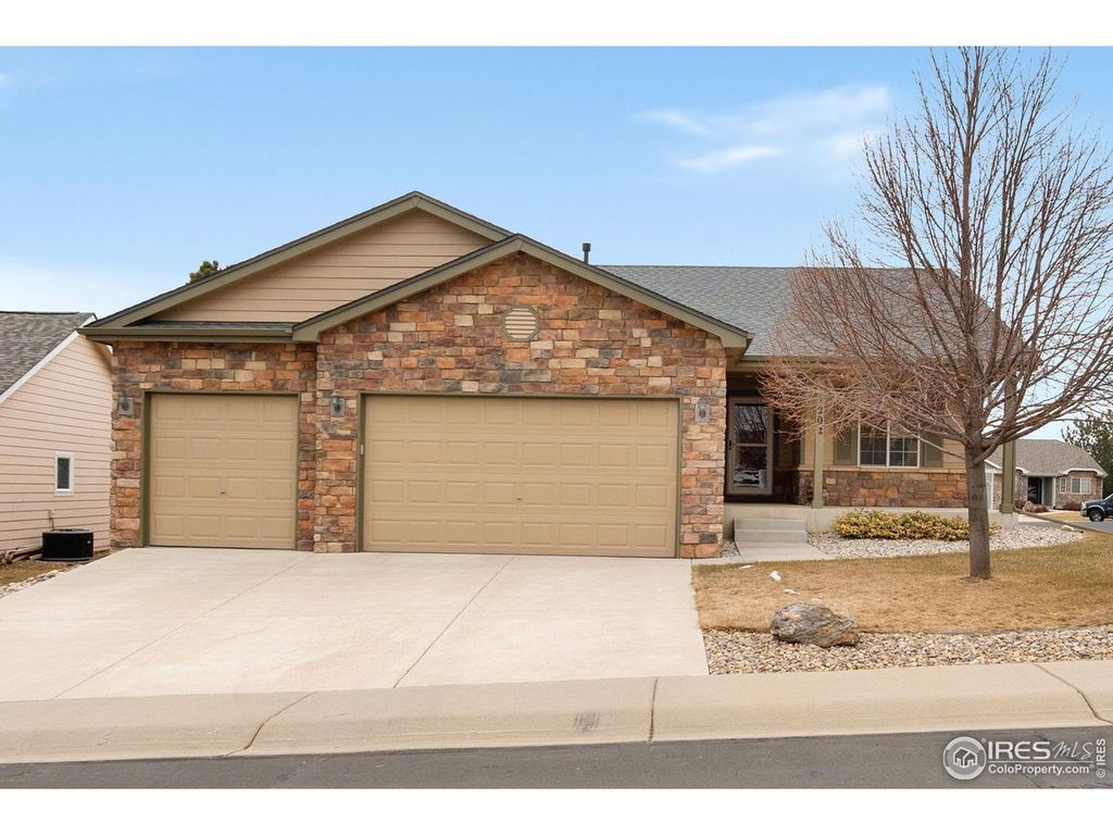 2202 Birdie Dr, Milliken, CO 80543
