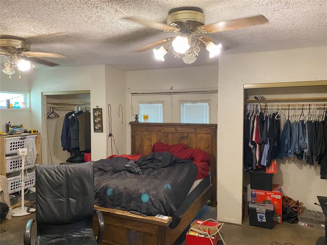 705 Pillar Street, Bowie, TX 76230