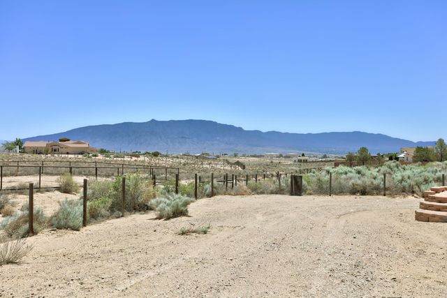 508 Albor Circle NE, Rio Rancho, NM 87124