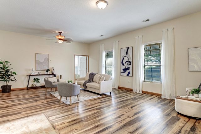 508 Albor Circle NE, Rio Rancho, NM 87124