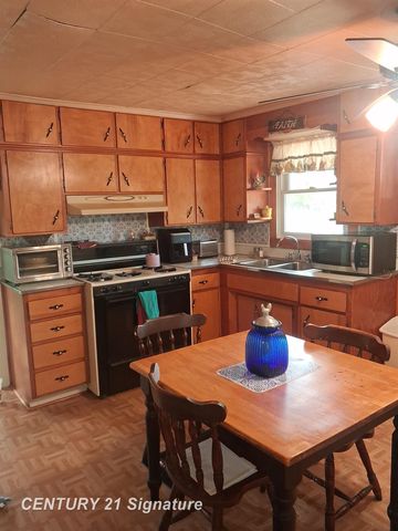 941 Bloor Avenue, Flint, MI 48504