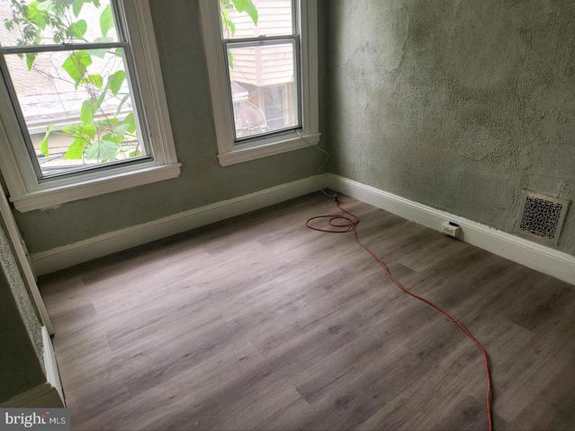 2554 N SYDENHAM ST, Philadelphia, PA 19132