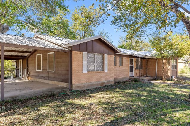 605 Valley View Drive, Brownwood, TX 76801