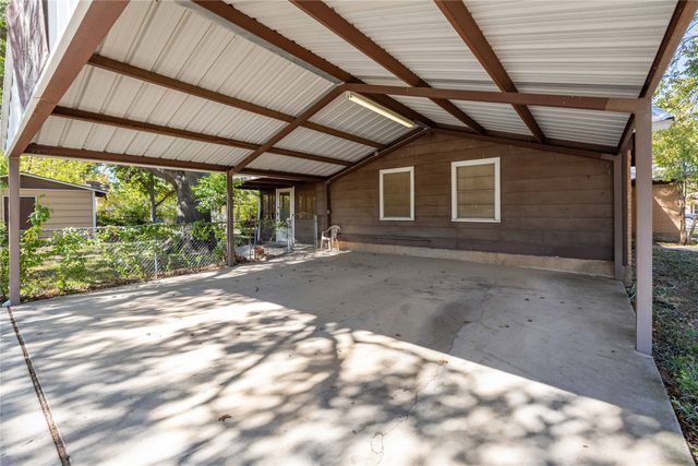 605 Valley View Drive, Brownwood, TX 76801