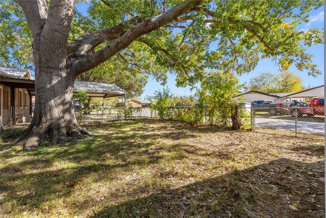 605 Valley View Drive, Brownwood, TX 76801
